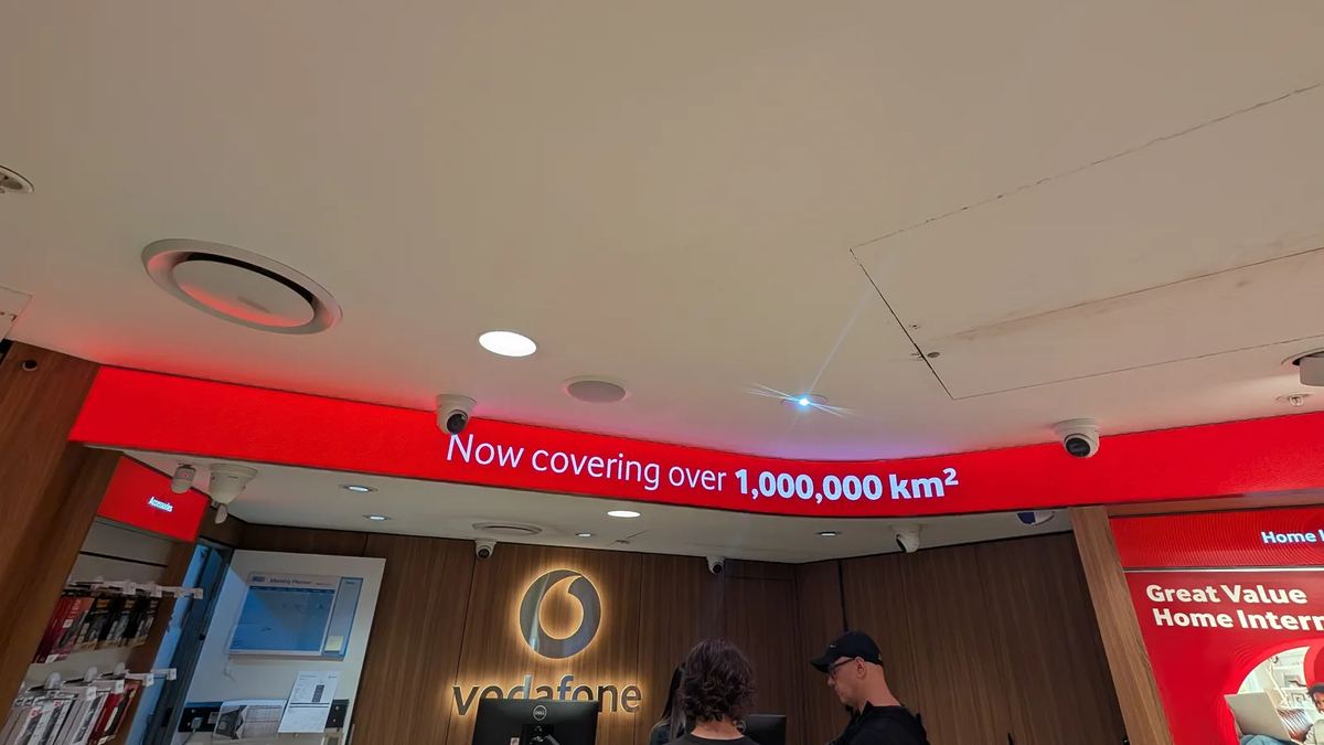 Aurora curved LED in Vodafone retail store